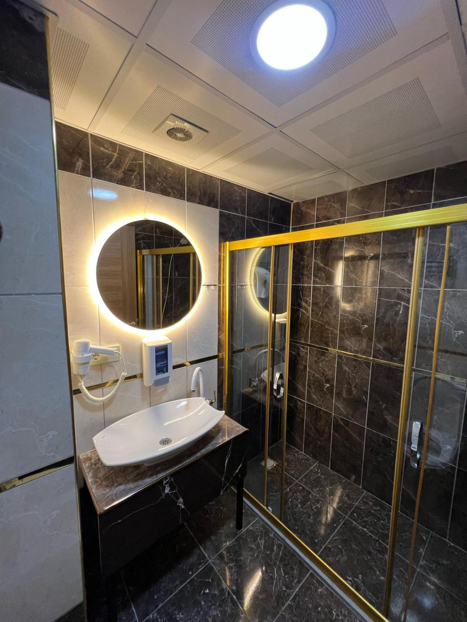 Indiana Hotel Ван Экстерьер фото